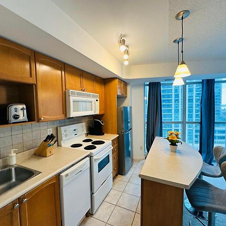 Rivetstays - The Yonge Toronto Ngoại thất bức ảnh