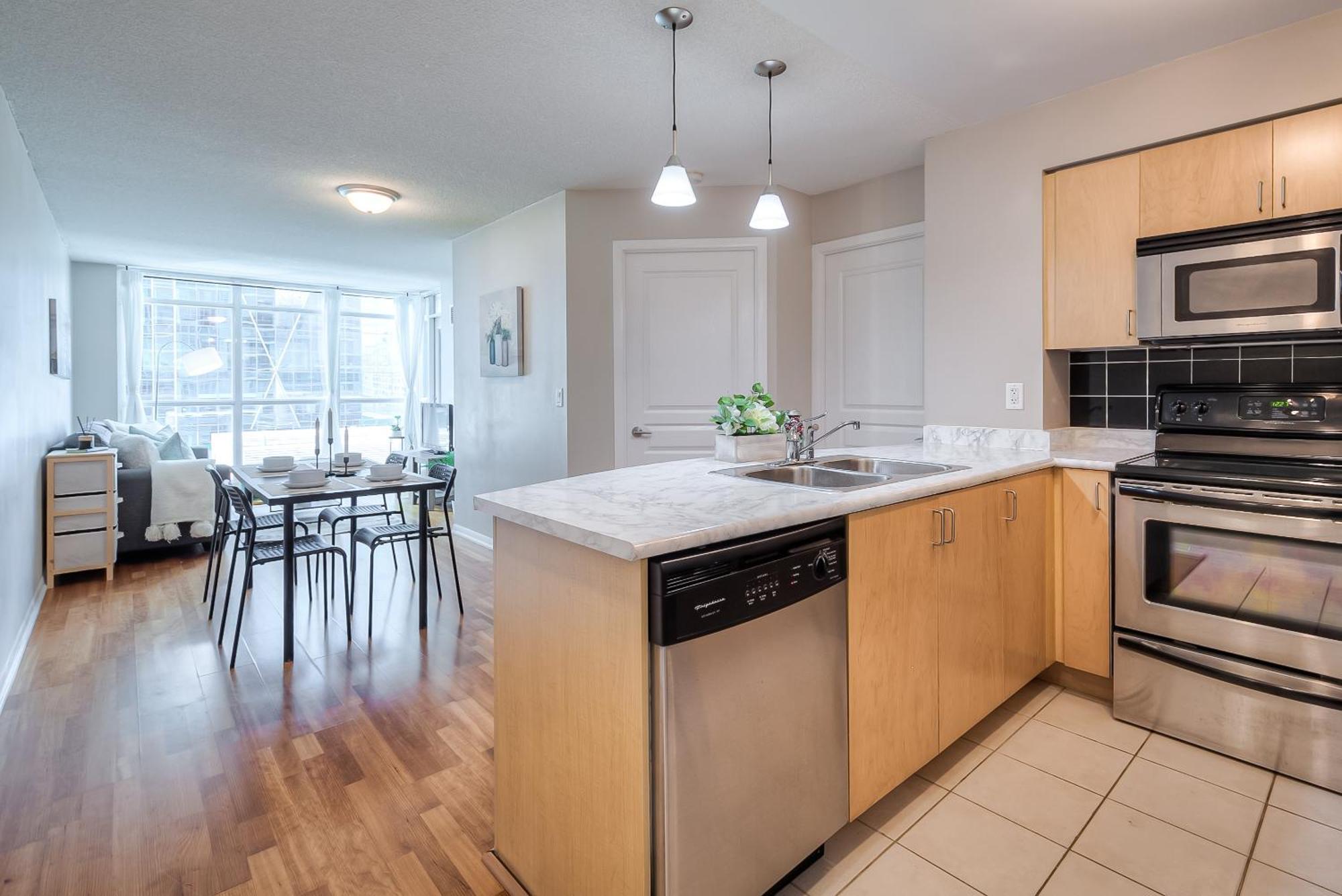 Rivetstays - The Yonge Toronto Ngoại thất bức ảnh