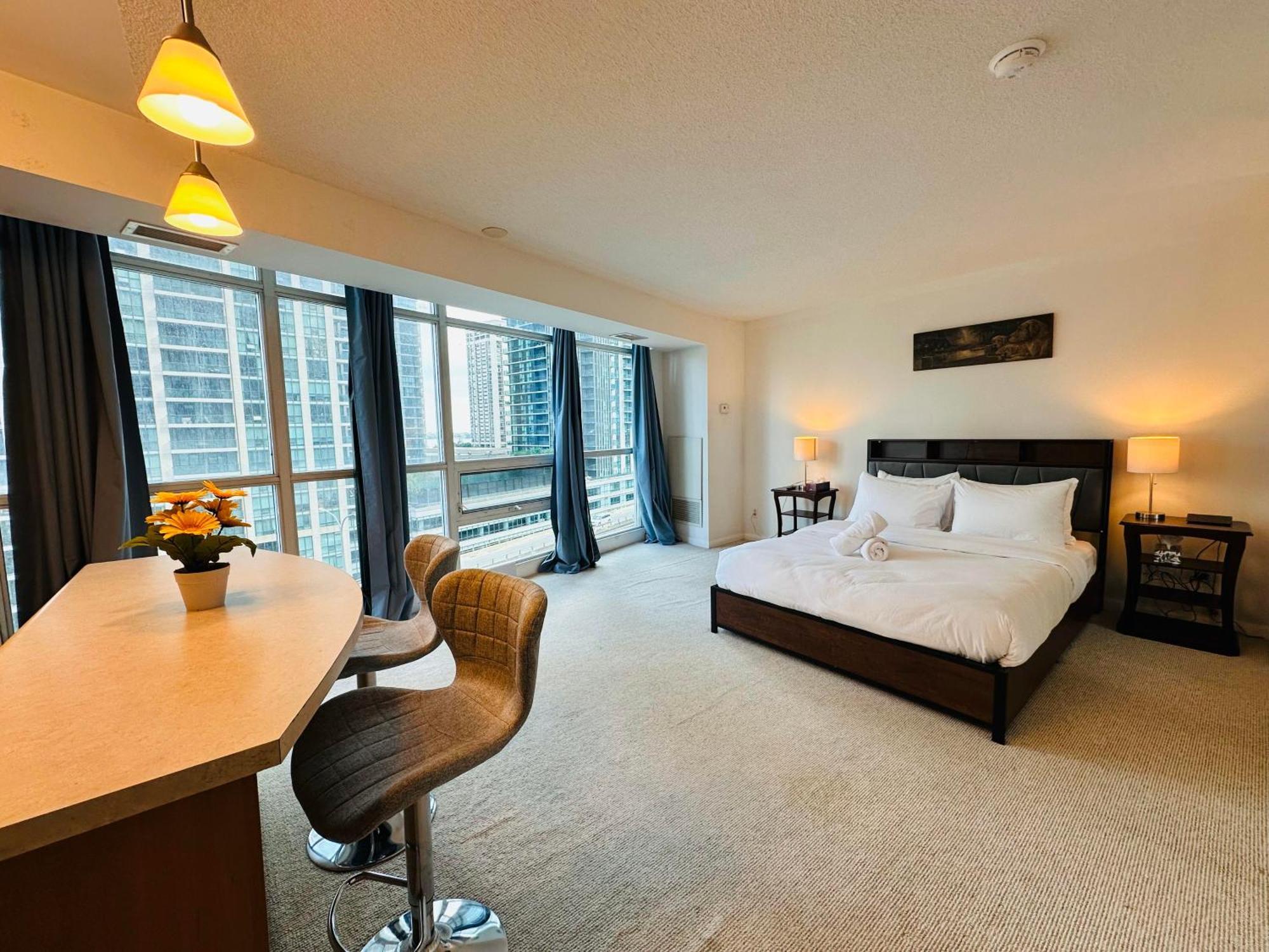 Rivetstays - The Yonge Toronto Ngoại thất bức ảnh