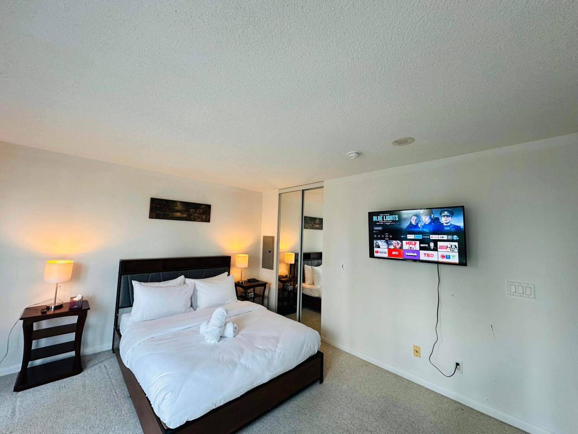 Rivetstays - The Yonge Toronto Ngoại thất bức ảnh