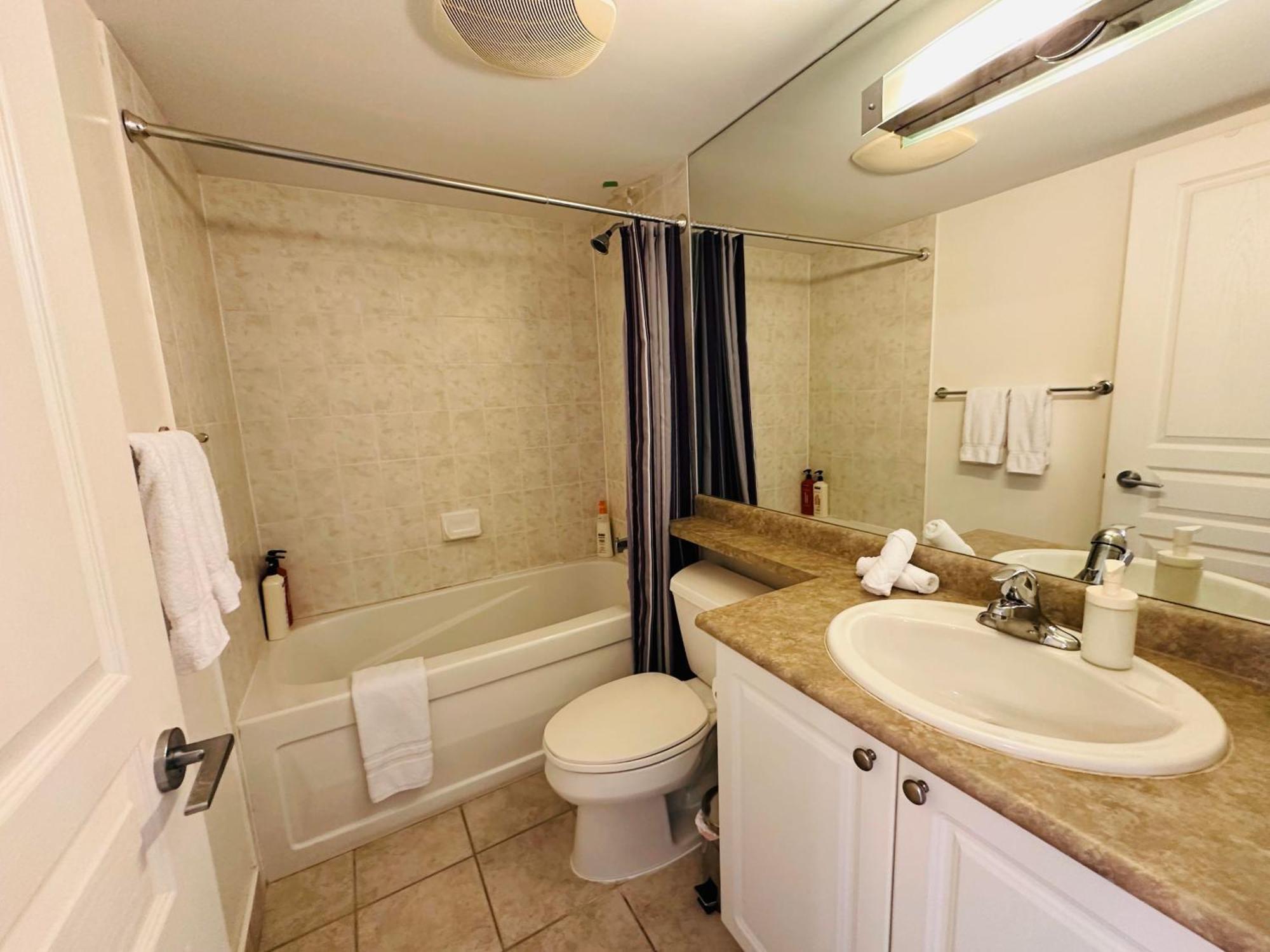 Rivetstays - The Yonge Toronto Ngoại thất bức ảnh