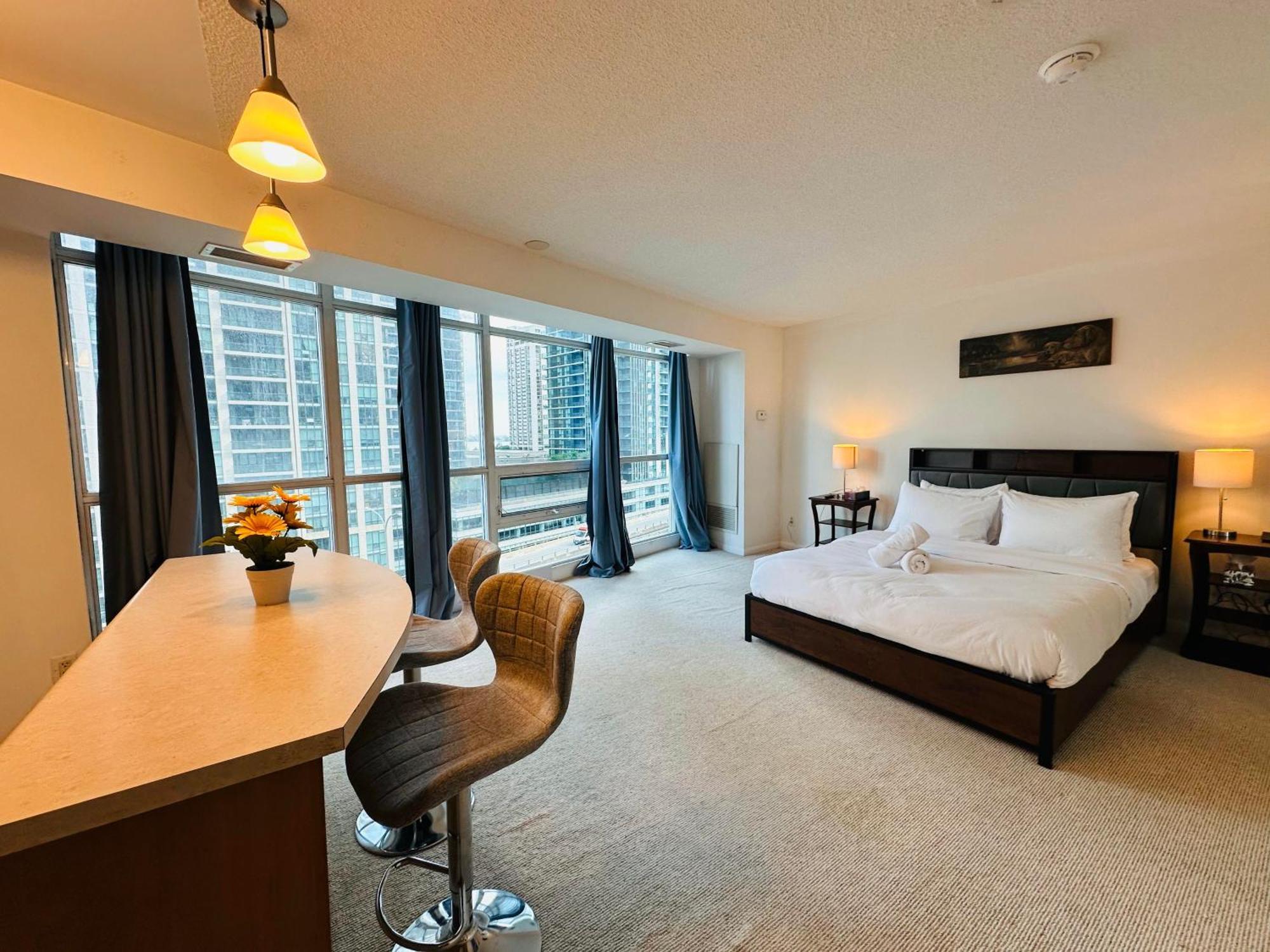Rivetstays - The Yonge Toronto Ngoại thất bức ảnh