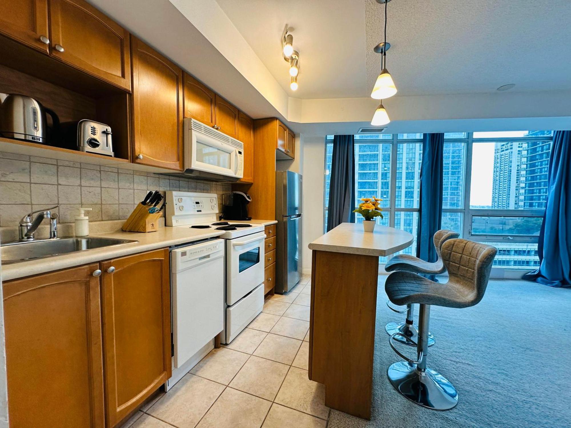 Rivetstays - The Yonge Toronto Ngoại thất bức ảnh